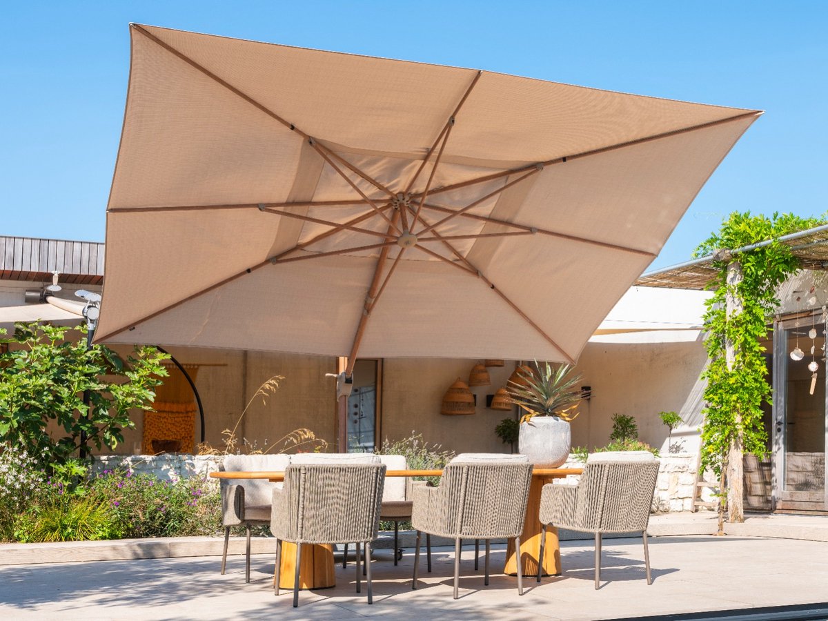 4 Seasons Outdoor Hacienda cantilever parasol 300 x 400 cm - wood-look frame