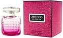 Roze Jimmy Choo Blossom parfumfles met bijpassende glinsterende roze doos.
