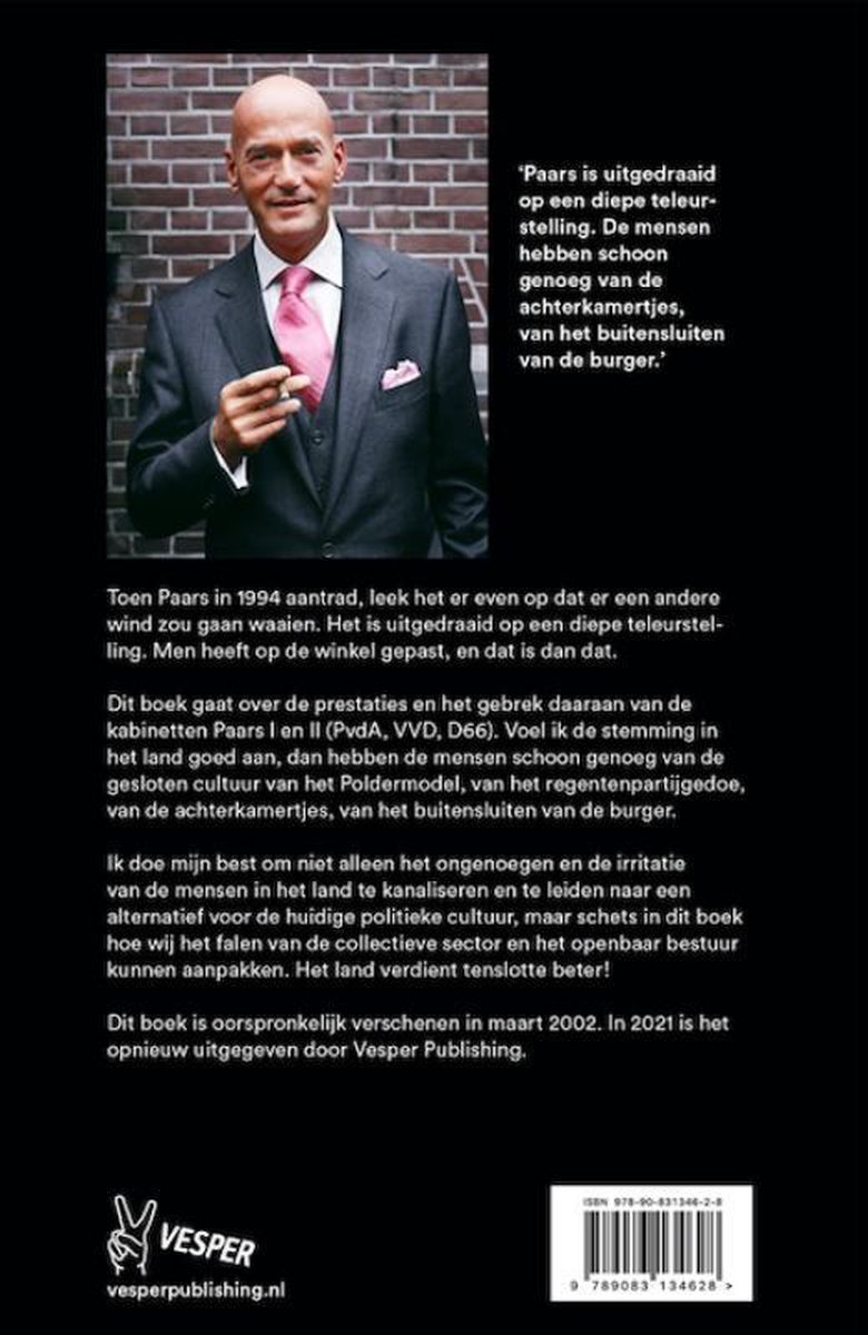 Pim Fortuyn in grijs pak met roze das, houdt sigaar vast. Tekst over het boek 'Paars' en de verkiezingen.