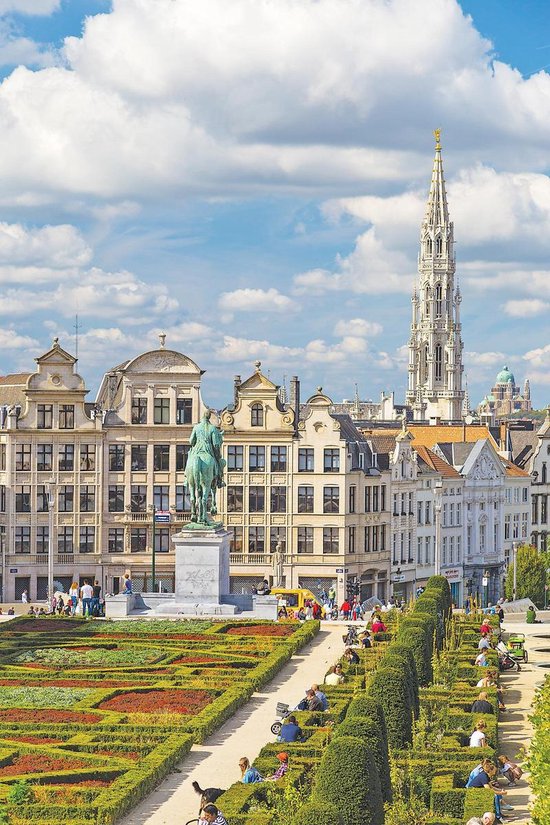 Brussels in Sips and Steps - cover