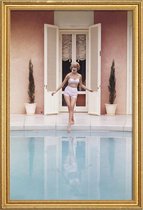 JUNIQE - Poster met houten lijst Pool Day -13x18 /Blauw & Roze