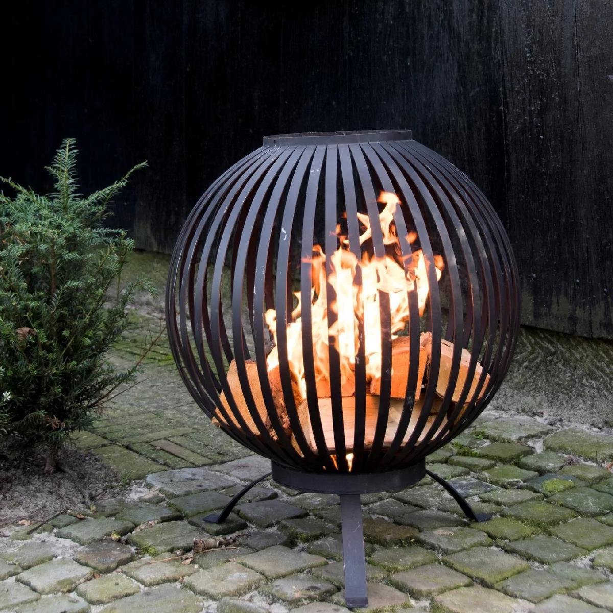 Esschert Design Boule de feu Rayures - Noir