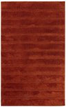 Terracotta badmat met horizontale strepen en een zachte afwerking.