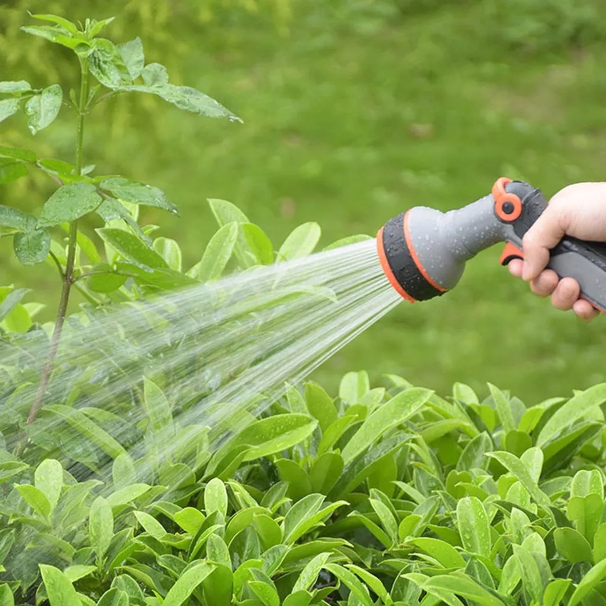 Tuinslangsproeikop Geschikt voor 10 functies, sproeimondstuk en aansluiting.