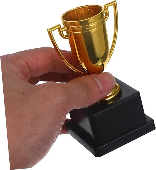 5 Stuks Trofee Trofeeën Speltrofeeën Winnende Prijzen Plastic Trofeeën Concurrentietrofeeën Kleine Trofeeën Voor Beloningen Onderscheiding Plastic Trofeeën Herbruikbaar YARNOW — afbeelding 5