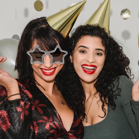 2 stuks zwarte zonnebrillen met stervorm - Trendy sterrenbrillen - Randloze brillen met onregelmatige vijfpuntige vorm voor kostuum- en festivallooks — afbeelding 4