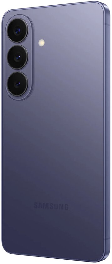 Achterkant van een Cobalt Violet Samsung smartphone met drie verticale cameralenzen en een flitser.