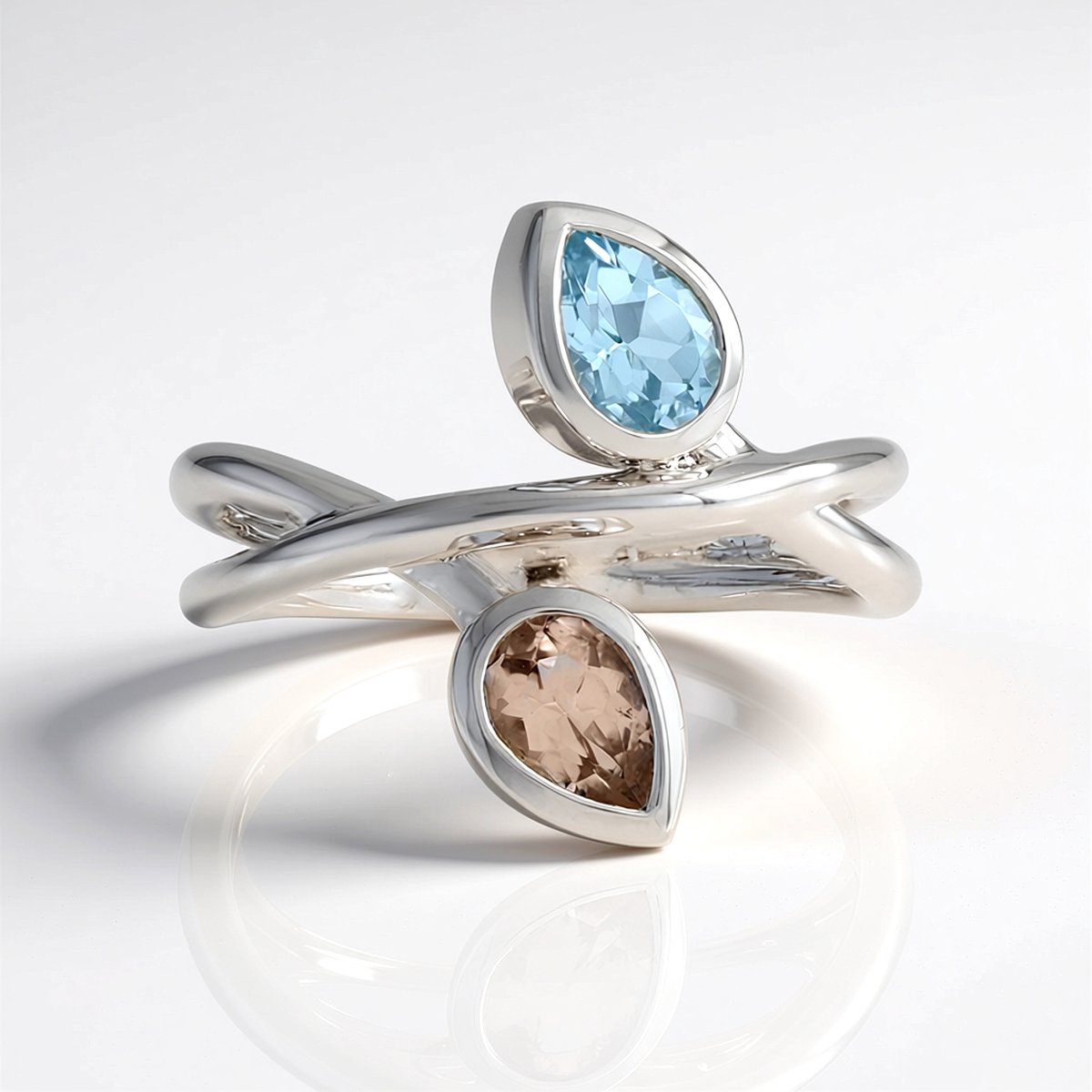 Cavill - Elegante Zilveren Ring - 925 Sterling Zilver Gerhodineerd - Hemelblauwe Topaas 0.448 ct & Morganiet 0.316 ct - Peervormige Edelstenen