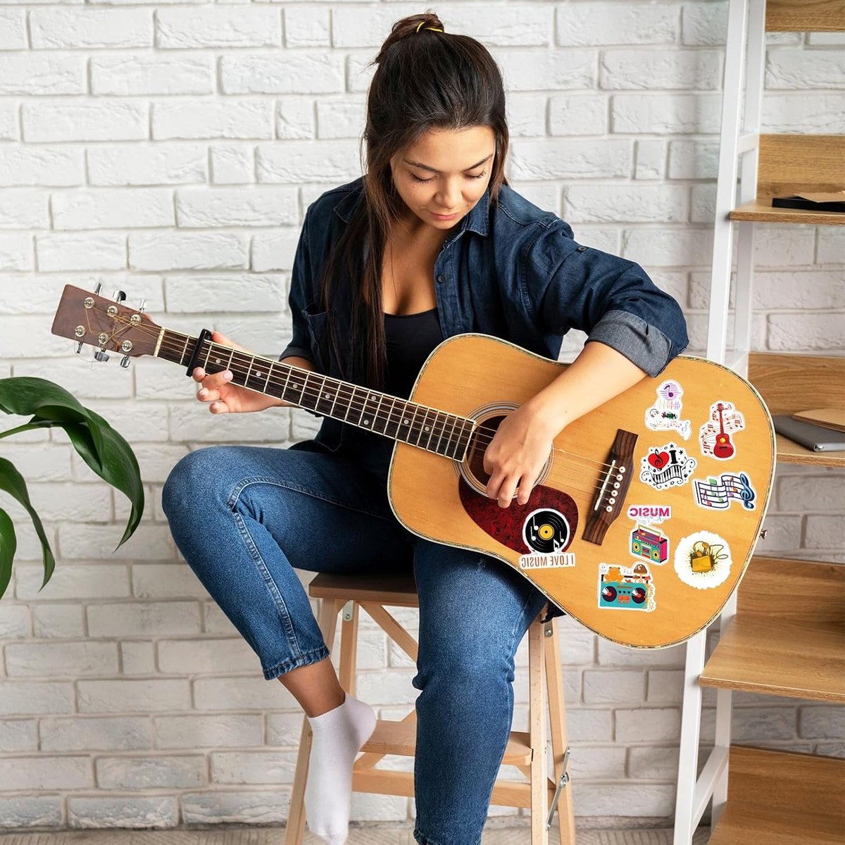 100 Stuks Gitaren Stickers: Grappige Waterdichte Vinyl Motivatie Stickers voor Flessen, Laptops en Skateboards
