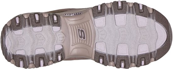 Zool van bruine Skechers D'Lites sneakers met profiel en het Skechers logo in het midden.