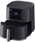 Zwarte Braun MultiFry 5 airfryer met open lade, digitaal scherm en zilveren accenten.