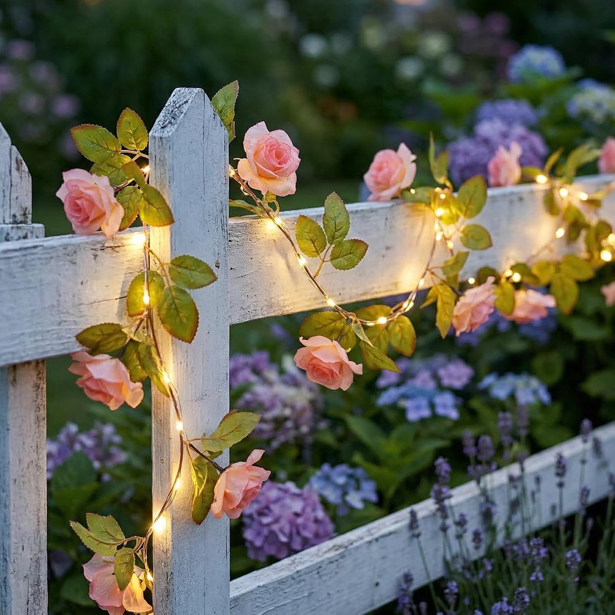 Lichtsnoer Kunstklimop 2,2m - 40 LED - Roze Rozen - 8 Standen - IP65 Waterdicht