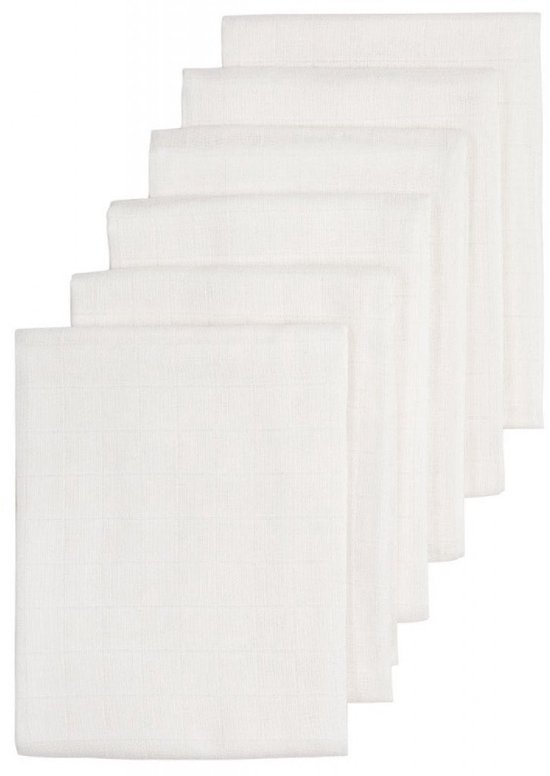 Een set van zes witte, vierkante hydrofiele luiers met een subtiele textuur.