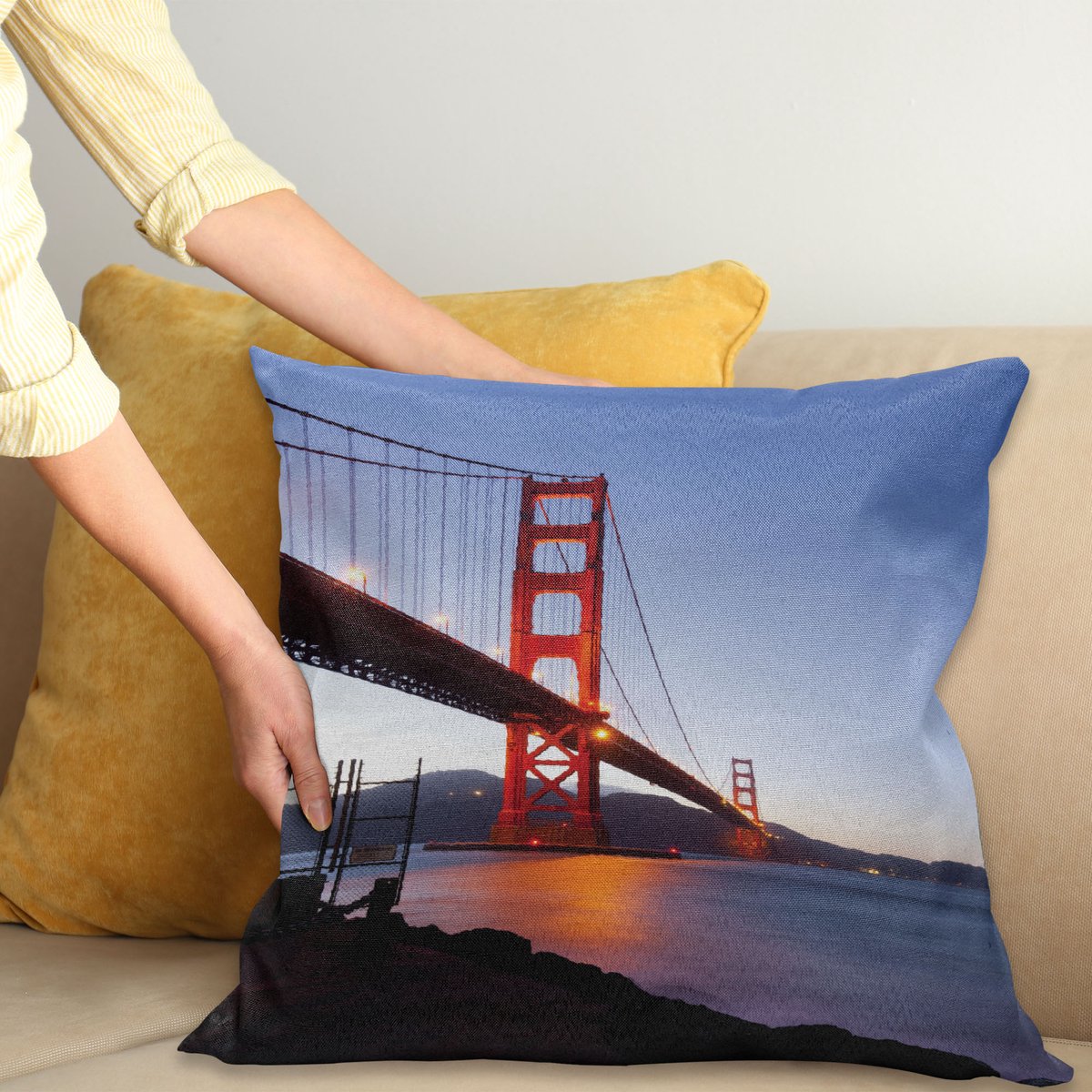 ABAKUHAUS Stadtansicht Kussenhoes, San Francisco-Brücke, Water- en Vuilafstotende Stof met Digitale Print voor Binnen en Buiten, 40 x 40 cm, Violet Oranje Blauw