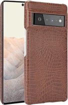 Voor Google Pixel 6 Pro Schokbestendige Krokodil Textuur PC + PU Case (Bruin)