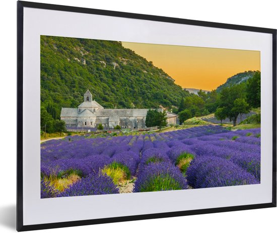 Fotolijst incl. Poster - Oranje lucht boven dal van lavendelbloemen - 60x40 cm - Posterlijst