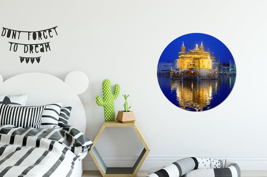 WallCircle - Wandcirkel ⌀ 60 - Verlichte Harmandir Sahib Tempel in de avond - Ronde schilderijen woonkamer - Wandbord rond - Muurdecoratie cirkel - Kamer decoratie binnen - Wanddecoratie muurcirkel - Woonaccessoires