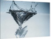 Spattend water closeup - Foto op Canvas - 90 x 60 cm