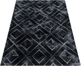 Modern Tapijt Met In-Square Design Zwart-Zilver kleuren