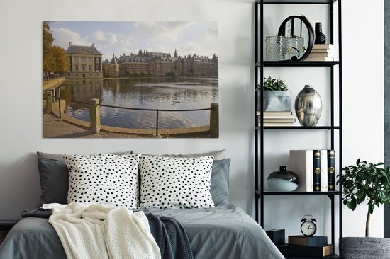 Étang devant le Binnenhof à La Haye 120x80 cm - Tirage photo sur toile (Décoration murale salon / chambre)