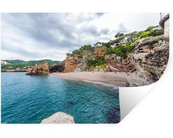 Muurstickers - Sticker Folie - Strand met rotsen bij Costa Brava - 30x20 cm - Plakfolie - Muurstickers Kinderkamer - Zelfklevend Behang - Zelfklevend behangpapier - Stickerfolie