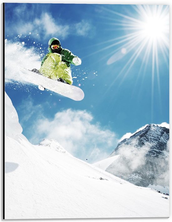 Dibond - Snowboarder vliegend over Witte Berg - 30x40cm Foto op Aluminium (Wanddecoratie van metaal)