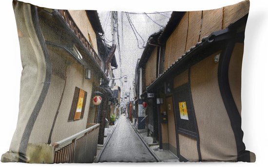 Buitenkussens - Tuin - Smalle straatjes in de oude wijk van Kyoto in Japan - 50x30 cm