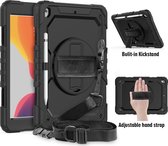 Apple iPad 9 10.2 (2021) Hoes - Mobigear - Shockproof Strap Serie - Hard Kunststof Backcover - Zwart - Hoes Geschikt Voor Apple iPad 9 10.2 (2021)