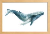 JUNIQE - Poster met houten lijst Bultrugwalvis illustratie -13x18
