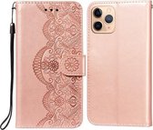 Flower Vine Embossing Pattern Horizontale Flip Leather Case met Card Slot & Holder & Wallet & Lanyard Voor iPhone 11 Pro Max (Rose Gold)