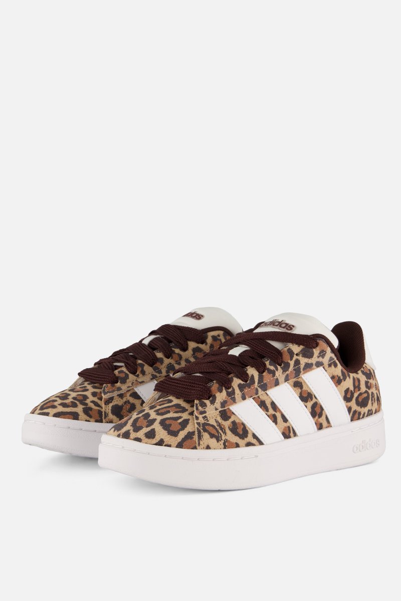Adidas Grand Court Alpha Sneakers Suede Bruin