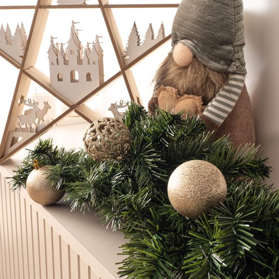 Vind kerstslinger met verlichting op - maart 2026