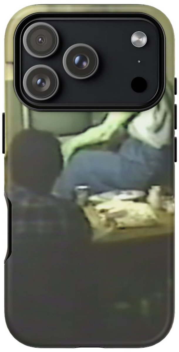 Sfeervolle Vintage Kamer met Elf – Telefoonhoesje Geschikt voor iPhone 17 Pro