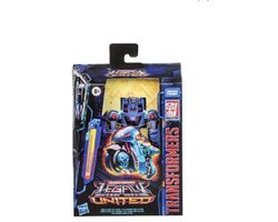 Chromia – Legacy Deluxe Class