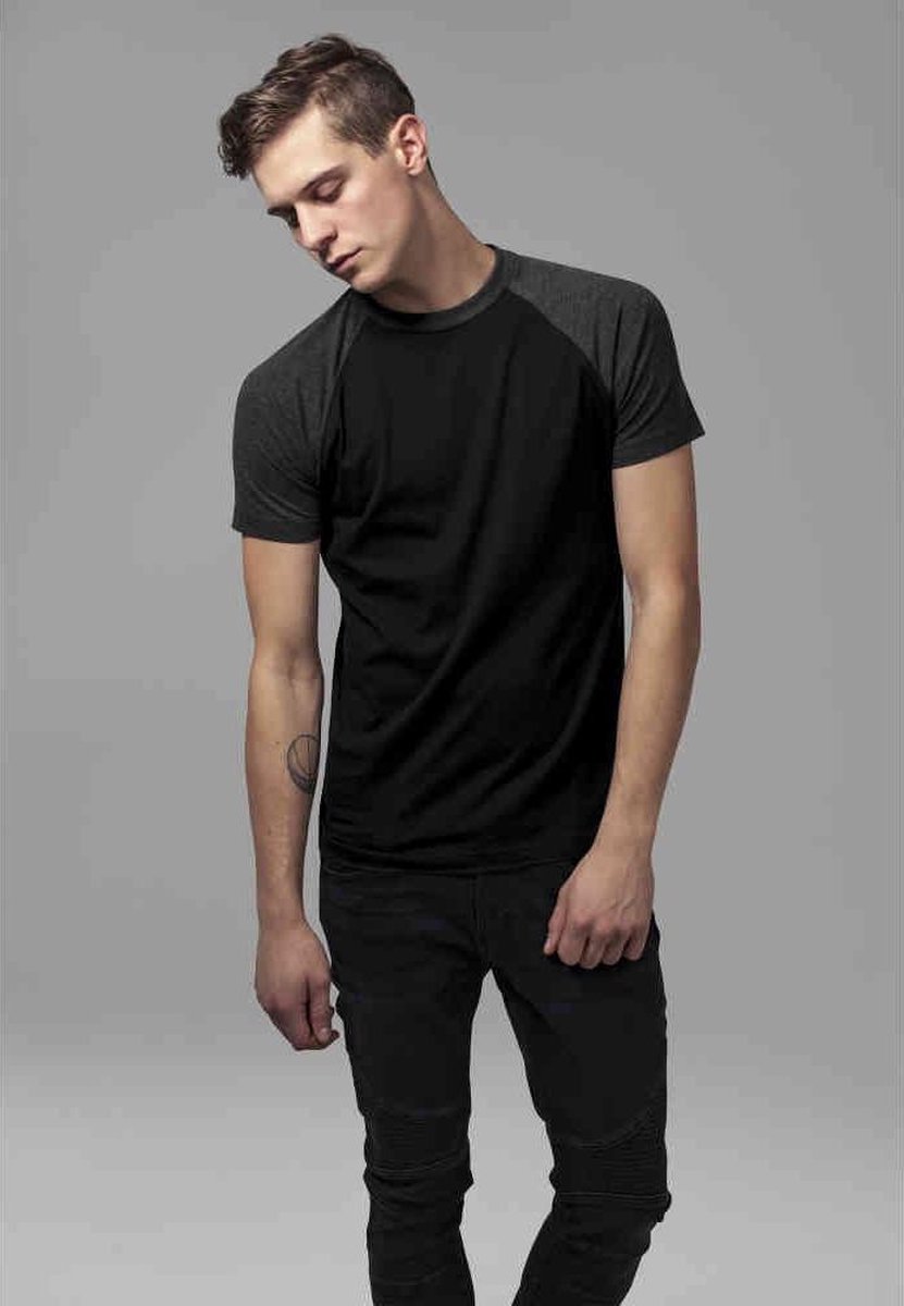 Urban Classics Raglan Contrast Tee Heren T-shirt /houtskool S Zwart