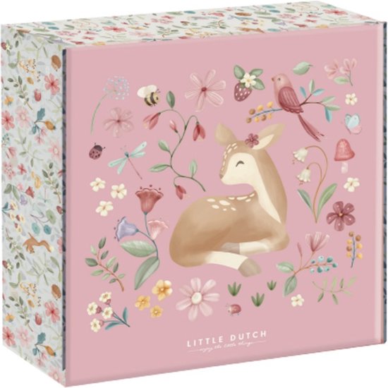 Roze knutseldoos met illustratie van een hertje te midden van bloemen, planten, een vogeltje en een paddenstoel. Zijkanten met bloemen- en plantenprint.