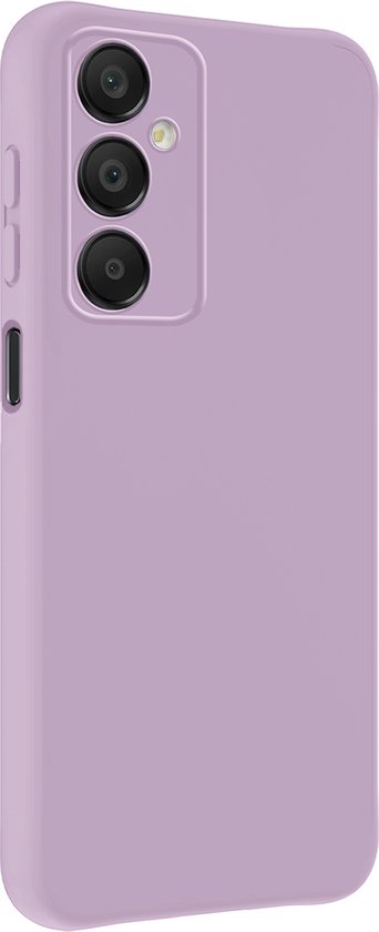 Lila telefoonhoesje met uitsparing voor camerablok.