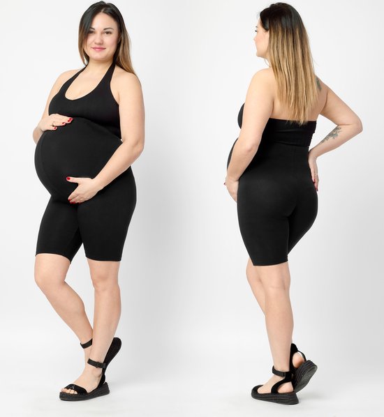 Vooraanzicht en achteraanzicht van een zwangere vrouw in een zwarte legging en sandalen.