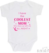 100% katoenen Romper "I have the coolest mom She stays up with me all night" Meisjes Katoen Wit/roze Maat 62/68