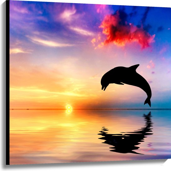 WallClassics - Canvas  - Silhouet van Dolfijn bij Ondergaande Zon in het Water - 100x100 cm Foto op Canvas Schilderij (Wanddecoratie op Canvas)