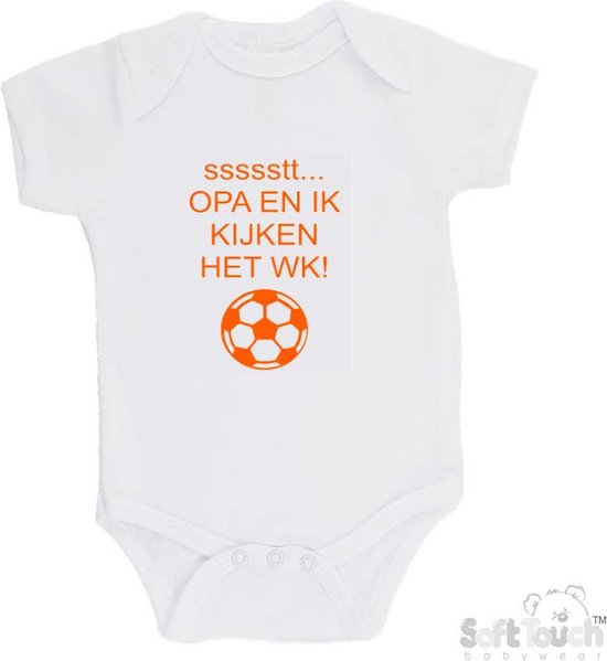 Barboteuse Soft Touch "ssssstt Papi et moi regardons la coupe du monde" Unisexe Katoen Wit Oranje Taille 62/ 68