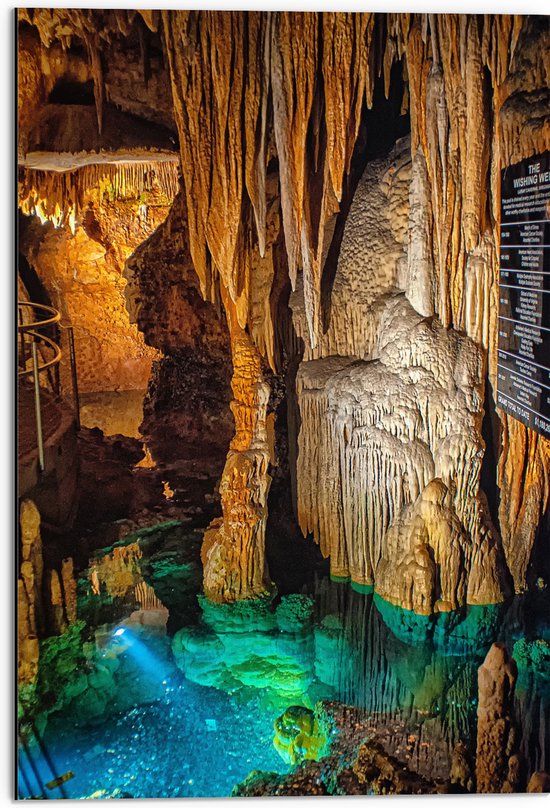 WallClassics - Dibond - Luray Caverns - 50x75 cm Foto op Aluminium (Met Ophangsysteem)