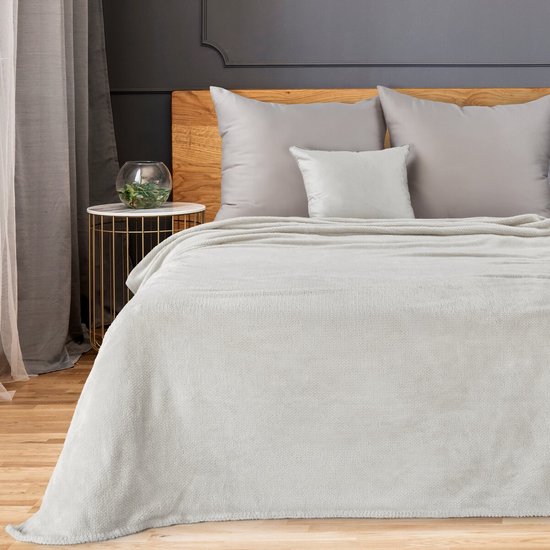 Oneiro's Luxe Plaid RICKY Type 1 gris clair - 200 x 150 cm - séjour - intérieur - chambre - couverture - cosy - polaire - couvre-lit
