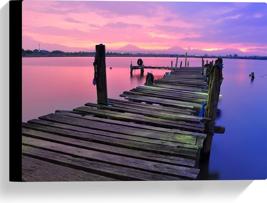 WallClassics - Canvas  - Steiger aan het Water met Paarse Lucht - 40x30 cm Foto op Canvas Schilderij (Wanddecoratie op Canvas)