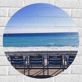 WallClassics - Muursticker Cirkel - Zitjes aan het Strand - 60x60 cm Foto op Muursticker