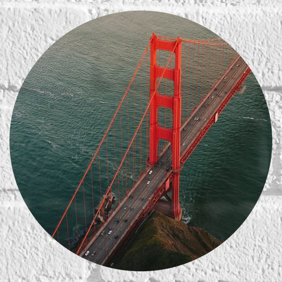 WallClassics - Muursticker Cirkel - Rode Brug over het Water - 20x20 cm Foto op Muursticker