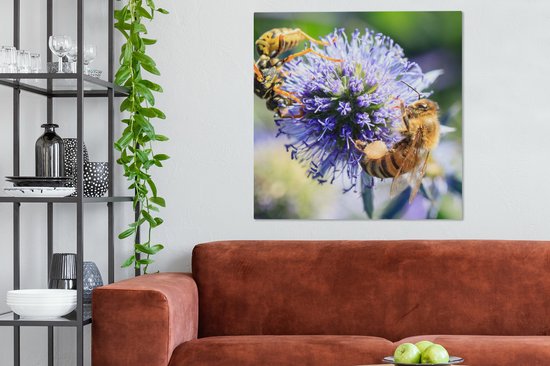Tableau sur toile Trois abeilles sur chardon balle - 90x90 cm - Décoration murale