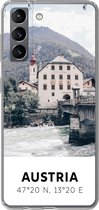 Geschikt voor Samsung Galaxy S21 hoesje - Oostenrijk - Water - Alpen - Siliconen Telefoonhoesje