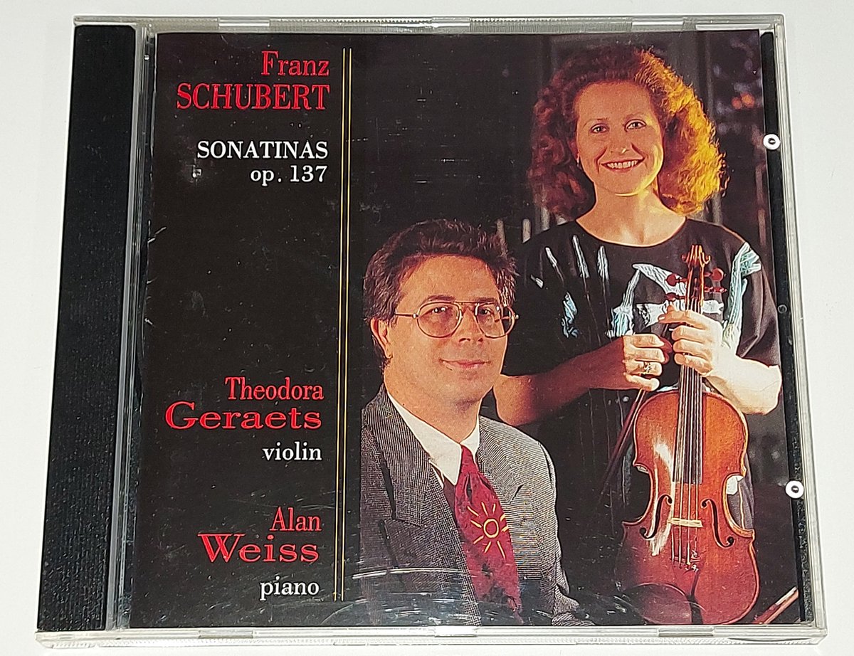 Schubert: Sonatinas op. 137