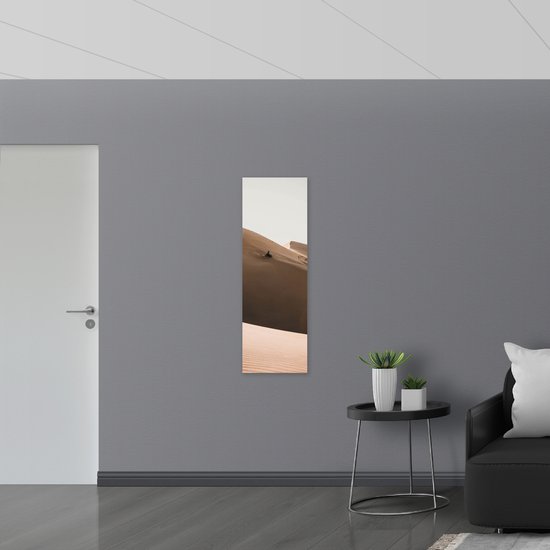 WallClassics - Plaque de Mousse PVC - Montagne du Désert avec Pilote de Motocross - 40x120 cm Photo sur Plaque de Mousse PVC